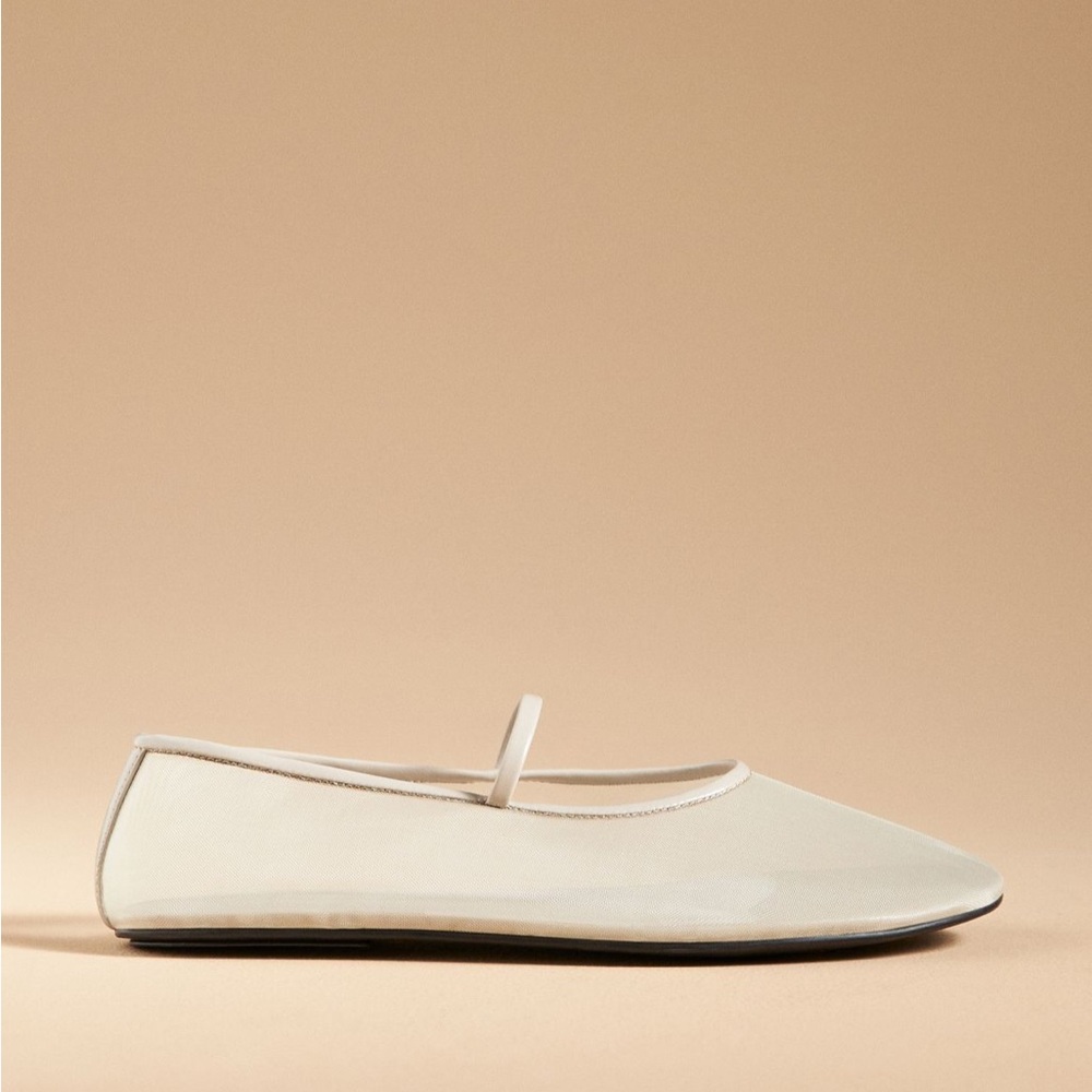 Jeffrey Campbell swan lake flats